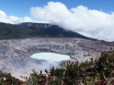poas volcano tour costa rica