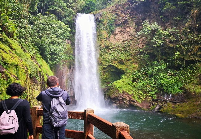 La-paz-Waterfall-costa-rica
