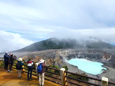 poas volcano costa rica