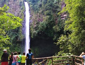 La Fortuna waterfall (