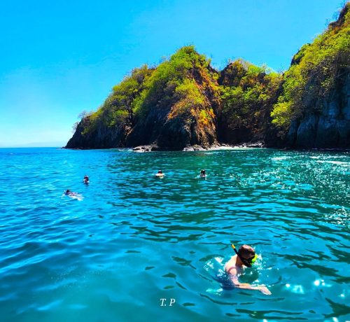 Tour to Isla Tortuga from Puntarenas
